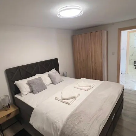 White House Paradise Apartman Bihać