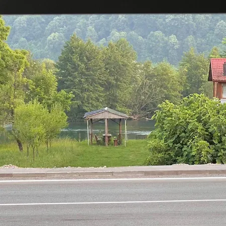 White House Paradise Apartman Bihać