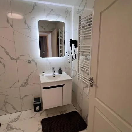 White House Paradise Apartman *